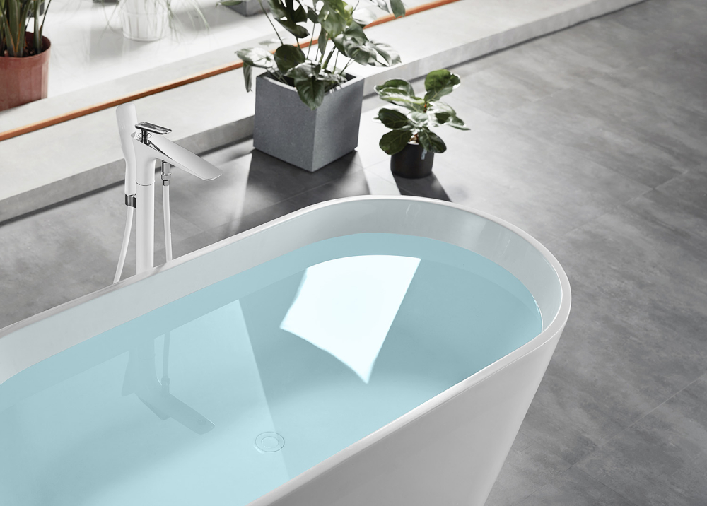 картинка Смеситель напольный для ванны ABBER Zeitlos AF8915W, белый-хром